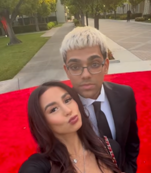 N3on girlfriend