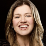 Kelly Clarkson Engaged? Latest 2026 Update Kelly Clarkson engaged