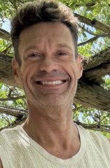 Ryan Seacrest engaged